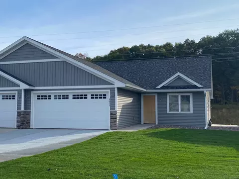 5027 Maple Leaf Path, Eau Claire, WI 54703