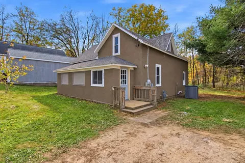 523 7th Ave W, Durand, WI 54736