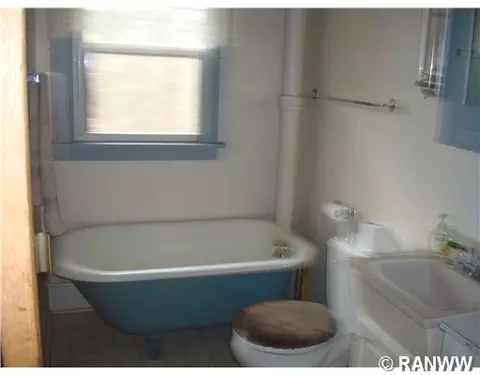 10110 Becker Rd, Eau Claire, WI 54703 photo 4