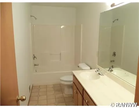 1985 Windmill Dr, Baldwin, WI 54002 photo 7