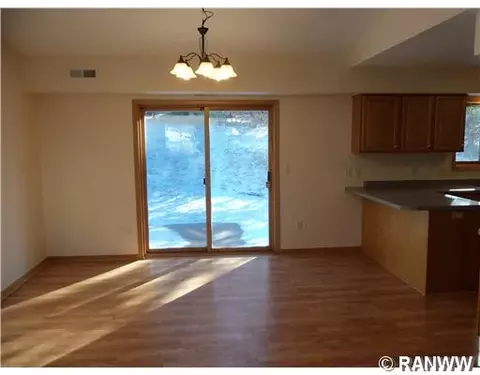 1985 Windmill Dr, Baldwin, WI 54002 photo 4