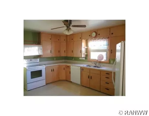 809 17th Ave, Bloomer, WI 54724 photo 3