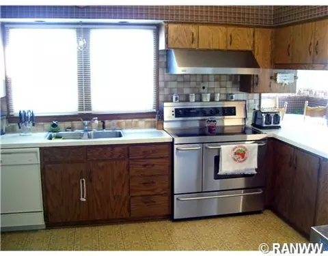 1709 19th Ave, Bloomer, WI 54724 photo 2