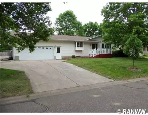 532 Roosevelt Ct, River Falls, WI 54022 photo 1