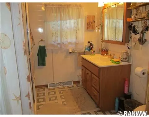 831 W 3rd St, Owen, WI 54460 photo 4