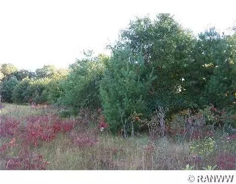3710 Tamara Dr, Eau Claire, WI 54701 photo 2
