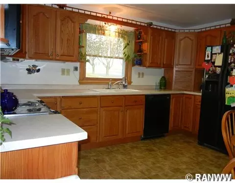 917 Oak St, Bloomer, WI 54724 photo 3