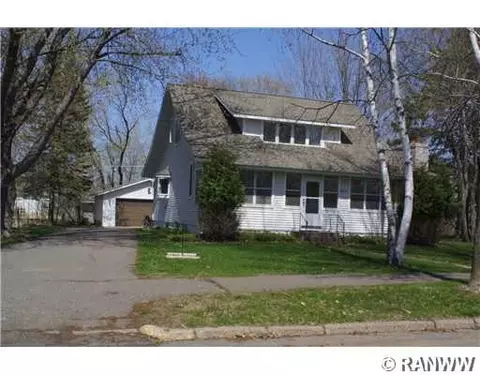 511 Park Ave, Luck, WI 54853 photo 2