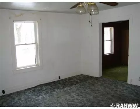 319 E Brown St, Augusta, WI 54722 photo 4