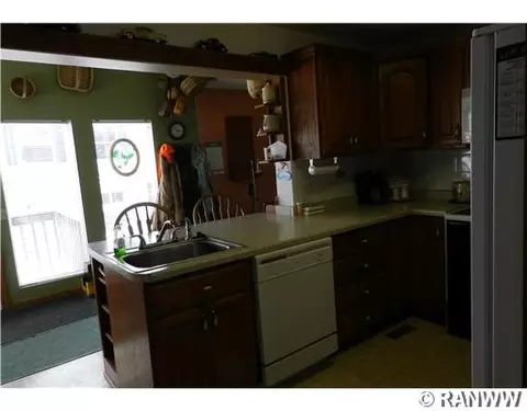 254 E 2nd Ave, Stanley, WI 54768 photo 11