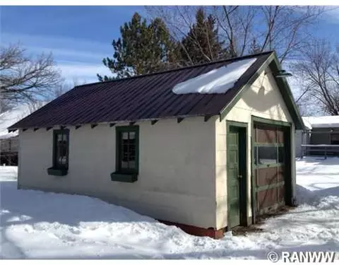 37 E Franklin Ave, Barron, WI 54812 photo 2