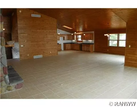 107 E Lake Dr, Shell Lake, WI 54871 photo 4