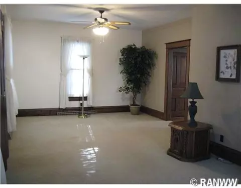 133 E 4th Ave, Stanley, WI 54768 photo 4