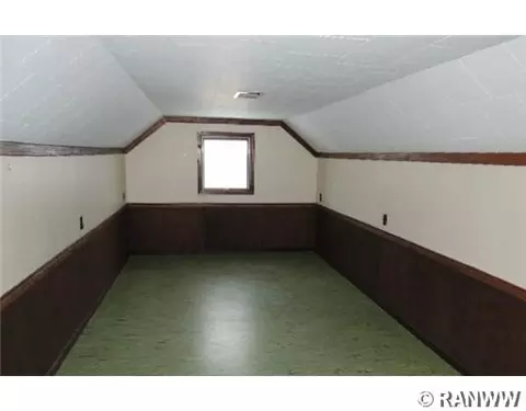 207 Elm St, Thorp, WI 54771 photo 6