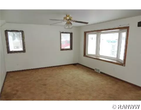 207 Elm St, Thorp, WI 54771 photo 2