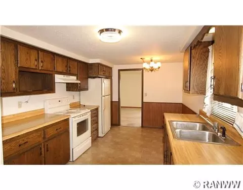 720 E Birch Ave, Barron, WI 54812 photo 3