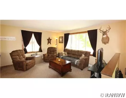 607 Spruce Ave, Cameron, WI 54822 photo 5