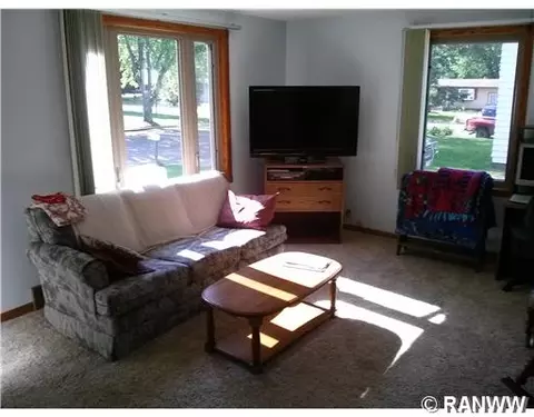 905 Jackson St, Bloomer, WI 54724 photo 2