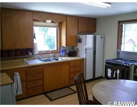 905 Jackson St, Bloomer, WI 54724 photo 3