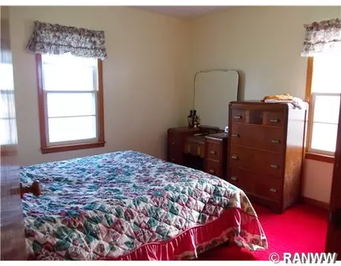 114 E Oak St, Stanley, WI 54768 photo 9