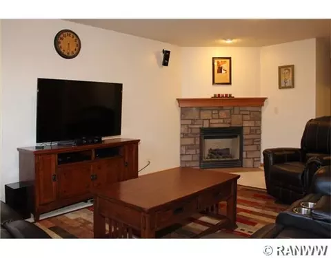 3661 Tamara Dr, Eau Claire, WI 54701 photo 5