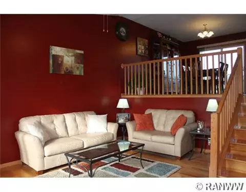 3661 Tamara Dr, Eau Claire, WI 54701 photo 2