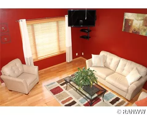 3661 Tamara Dr, Eau Claire, WI 54701 photo 3