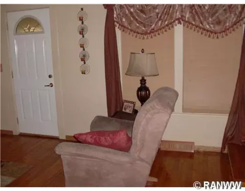 212 E 6th Ave, Stanley, WI 54768 photo 9