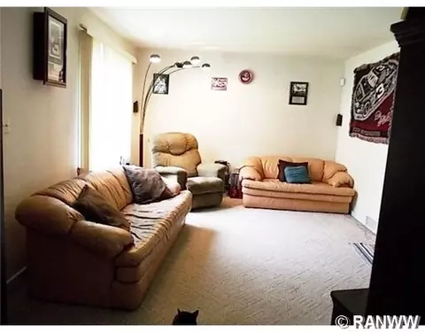 105 E Maple St, Thorp, WI 54771 photo 4