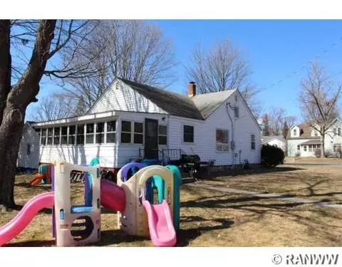 302 6th Ave, Shell Lake, WI 54871 photo 2