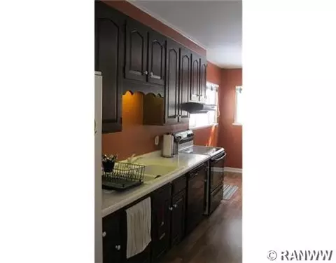 822 E Lowes Creek Rd, Eau Claire, WI 54701 photo 3