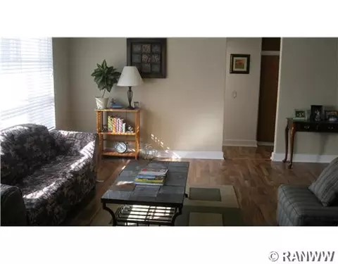 822 E Lowes Creek Rd, Eau Claire, WI 54701 photo 4