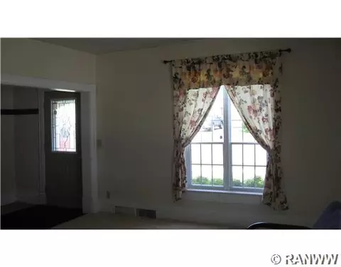 144 E 2nd Ave, Stanley, WI 54768 photo 7