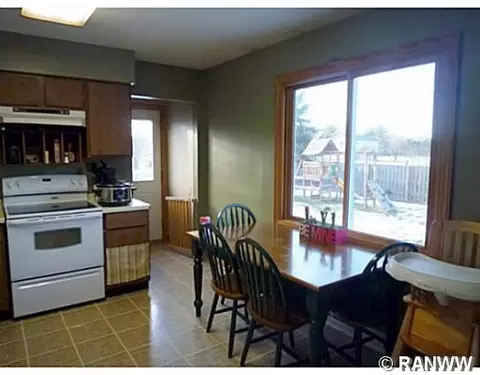 106 Meadow Ln, Centuria, WI 54824 photo 4