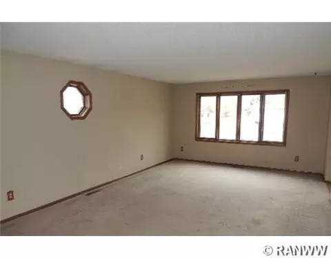 206 E Poplar Ave, Cameron, WI 54822 photo 2