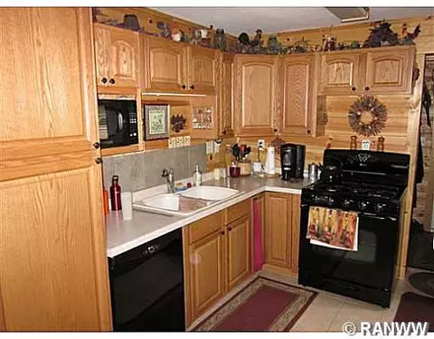 426 E Washington Ave, Bruce, WI 54819 photo 2
