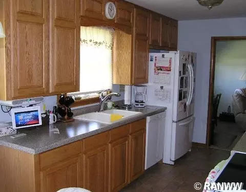 522 Thomas St, Cornell, WI 54732 photo 4