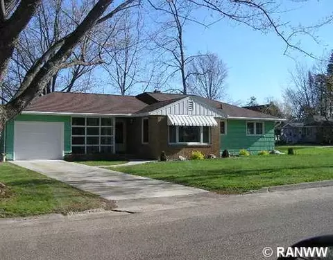 522 Thomas St, Cornell, WI 54732 photo 2