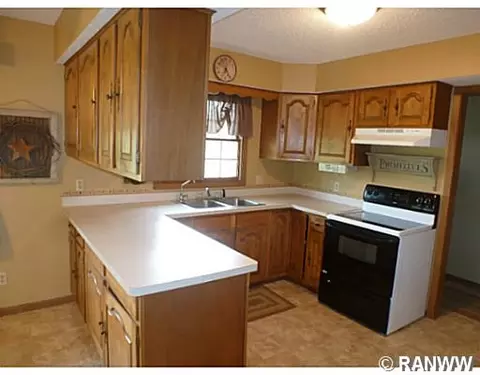 746 190th St, Baldwin, WI 54002 photo 2