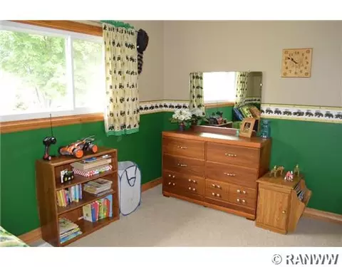 806 Ruff Pl, Bloomer, WI 54724 photo 8