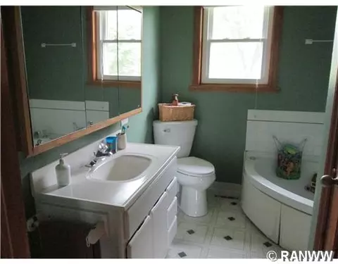 806 Ruff Pl, Bloomer, WI 54724 photo 12