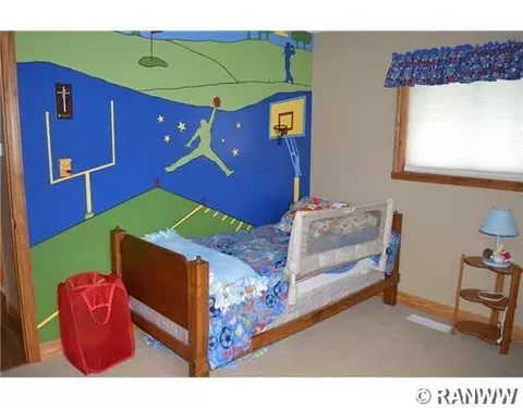 806 Ruff Pl, Bloomer, WI 54724 photo 9