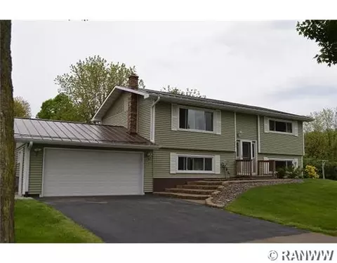 806 Ruff Pl, Bloomer, WI 54724 photo 1
