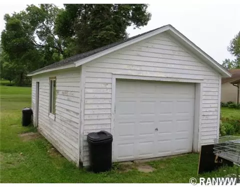 402 E Stanley St, Thorp, WI 54771 photo 3