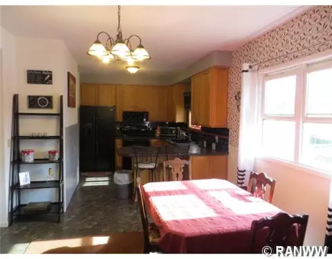 402 E Stanley St, Thorp, WI 54771 photo 6