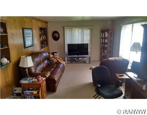 317 E 6th Ave, Stanley, WI 54768 photo 2