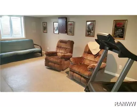 547 Daisy St, Chippewa Falls, WI 54729 photo 8