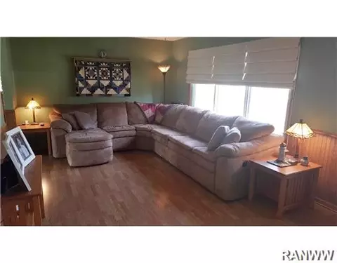 547 Daisy St, Chippewa Falls, WI 54729 photo 3