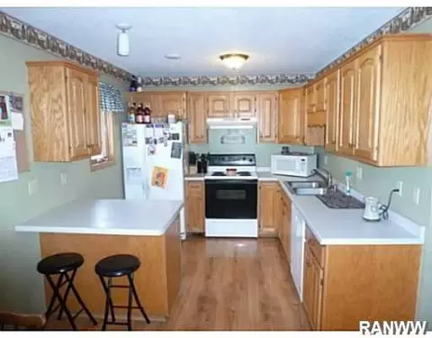 660 Willow St, Baldwin, WI 54002 photo 8