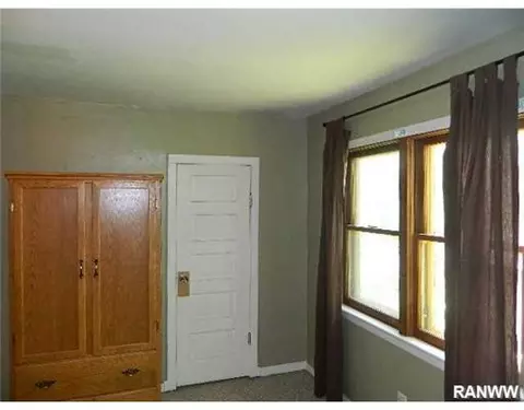 2419 E 3rd Rd, Superior, WI 54880 photo 17